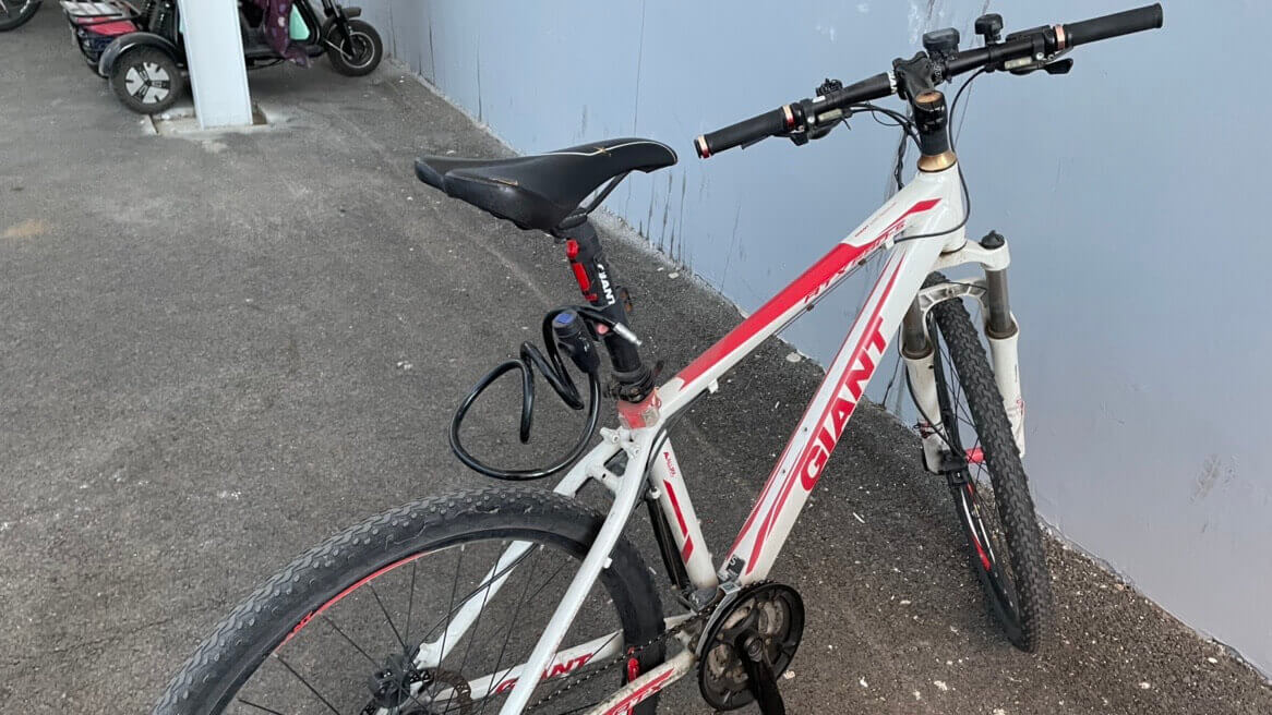 寒冬骑行上班，仿佛夏天一样